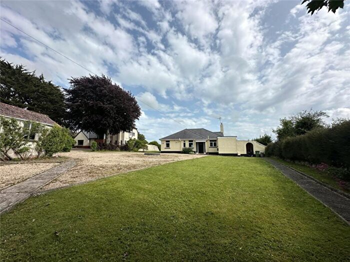 4 Bedroom Bungalow For Sale In Torrington, Devon, EX38