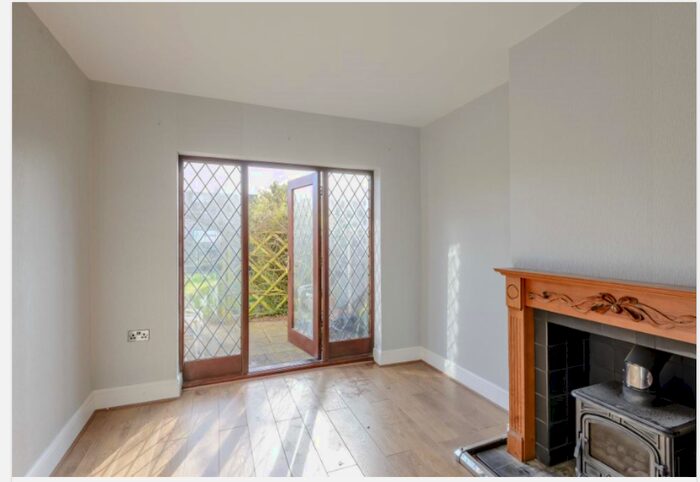 4 Bedroom Terraced House To Rent In New Road, London, E4