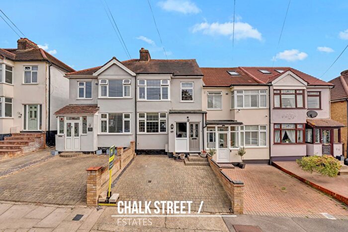 3 Bedroom Terraced House For Sale In Bellevue Road, Romford, RM5