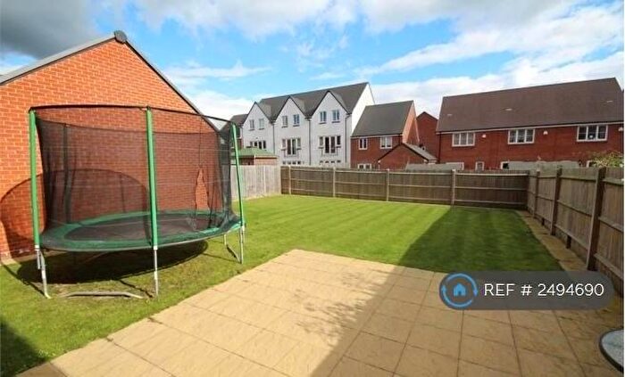 5 Bedroom Detached House To Rent In Linnet Avenue, Amersham, HP6