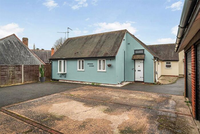 4 Bedroom Semi-Detached Bungalow To Rent In Magdalen Green, Thaxted, CM6