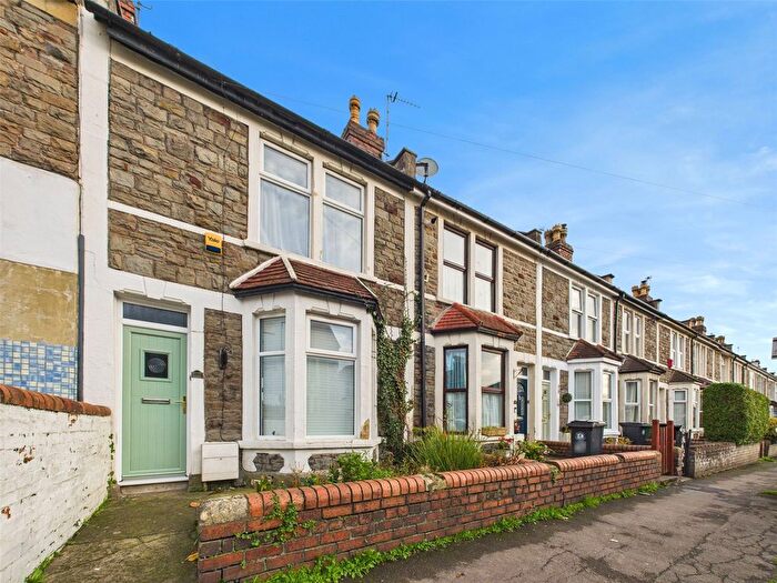 3 Bedroom Terraced House To Rent In Berkeley Road, Bristol, BS16