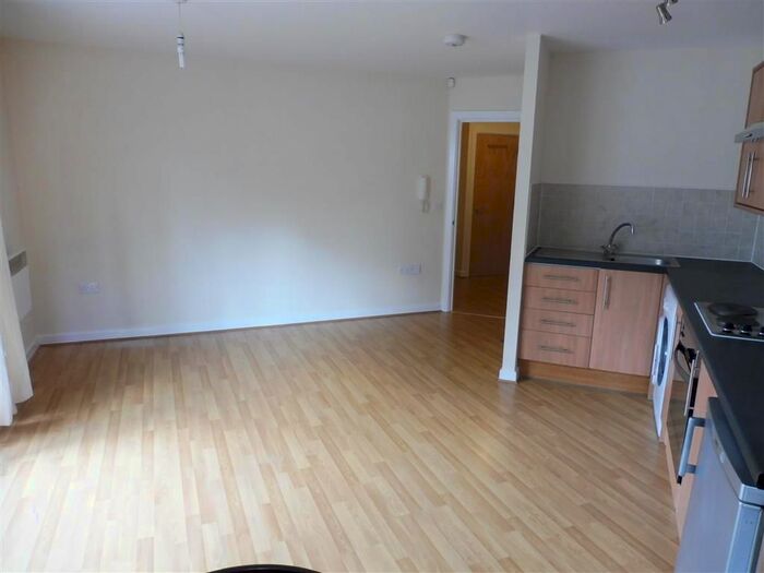 2 Bedroom Flat To Rent In Spofforth Road, Liverpool, L7