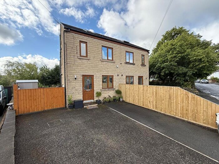 3 Bedroom Semi-Detached House For Sale In Moor Bottom Road, Halifax, HX2