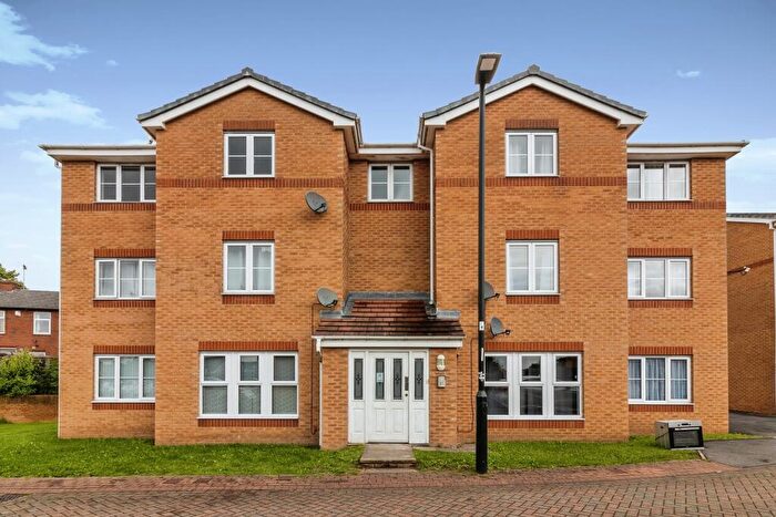 2 Bedroom Apartment To Rent In Fielder Mews, Sheffield, South Yorkshire, S5