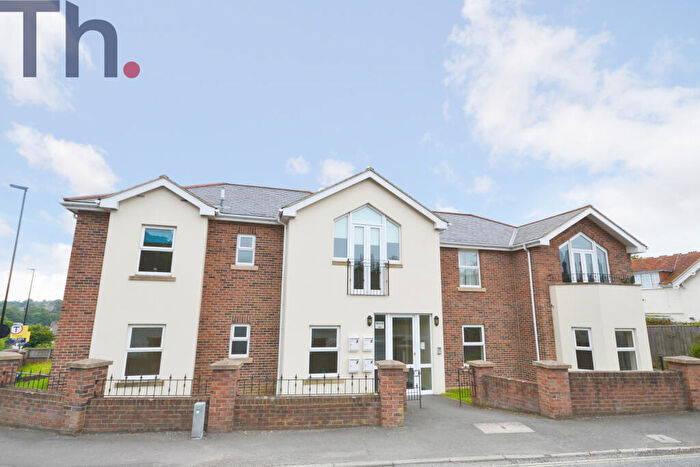 2 Bedroom Flat For Sale In Ryde, Isle Of Wight, PO33
