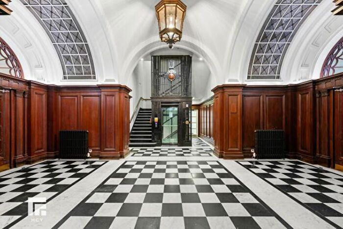 2 Bedroom Apartment To Rent In Mount Stuart Square, Cardiff, CF10