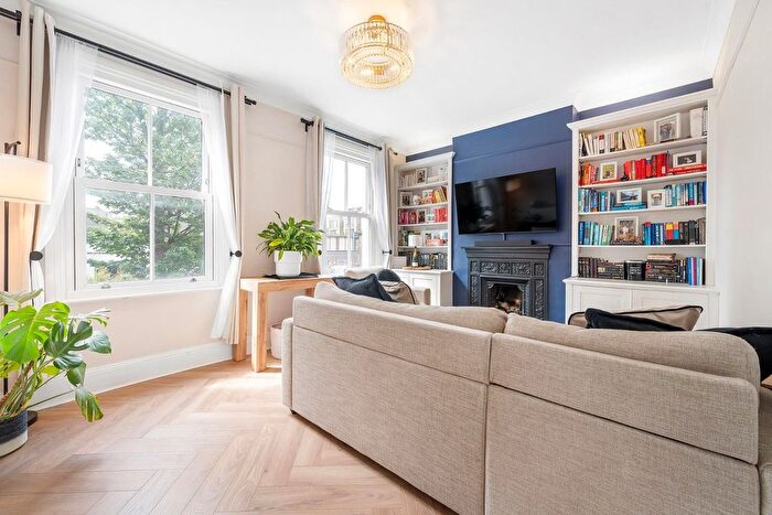 2 Bedroom Flat For Sale In Fenwick Place, SW9