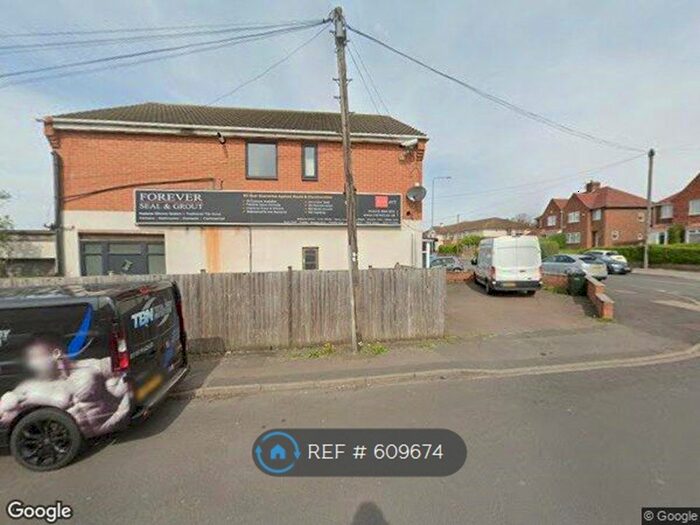 1 Bedroom Detached House To Rent In Coppice Road, Nottingham, NG5