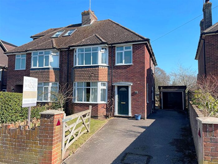 3 Bedroom Semi-Detached House For Sale In Valley Road, Newbury, RG14