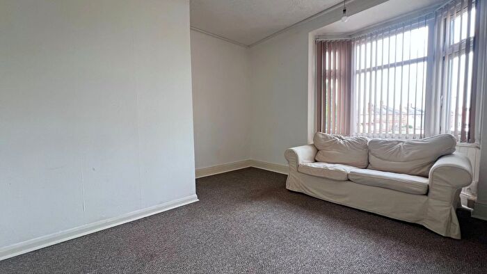 1 Bedroom Flat To Rent In Narborough Road, Leicester, LE3