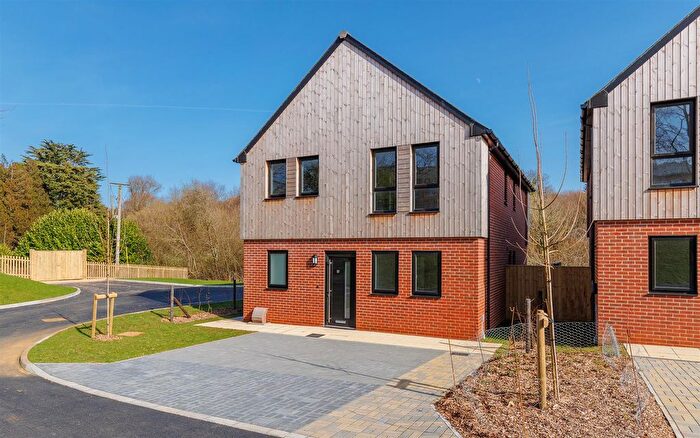 5 Bedroom Property For Sale In Off Sandy Lane, Gatcombe, Nr Newport, PO30