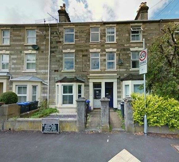 1 Bedroom Flat To Rent In York Road, Salisbury, SP2