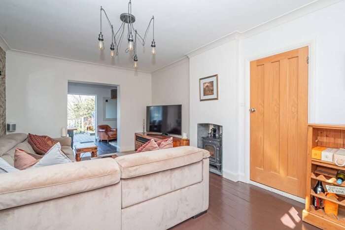 4 Bedroom Detached House To Rent In Cross Road, Bushey, Watford, WD19