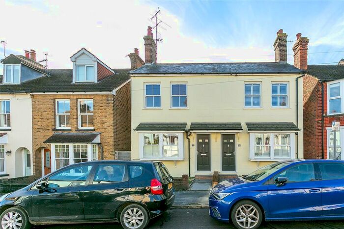 2 Bedroom Semi-Detached House To Rent In Horsecroft Road, Hemel Hempstead HP1