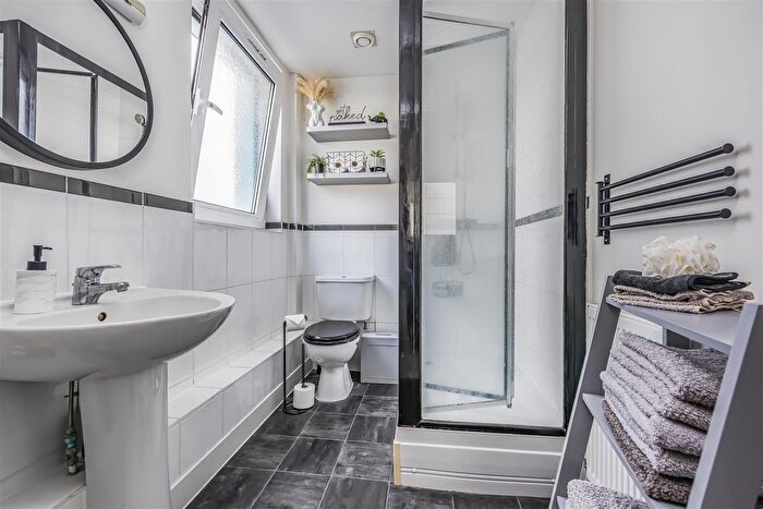 2 Bedroom Flat For Sale In Fratton Way, Southsea, PO4