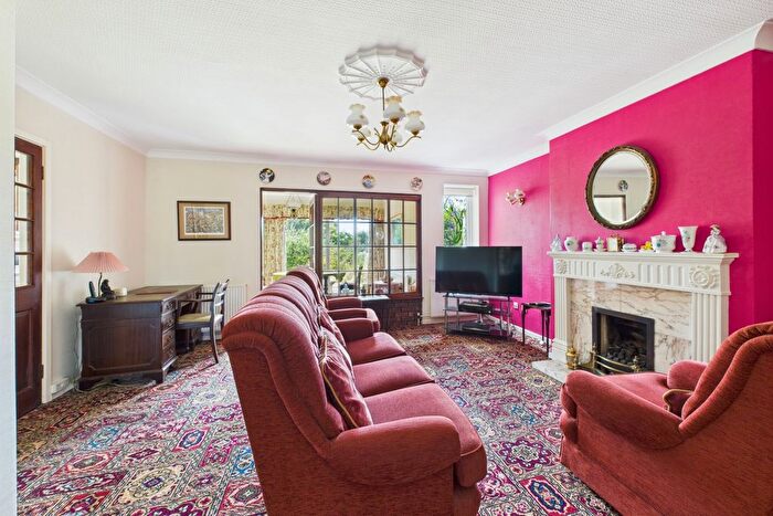 2 Bedroom Semi-Detached Bungalow For Sale In Abbey View Road, Norton Lees, S8