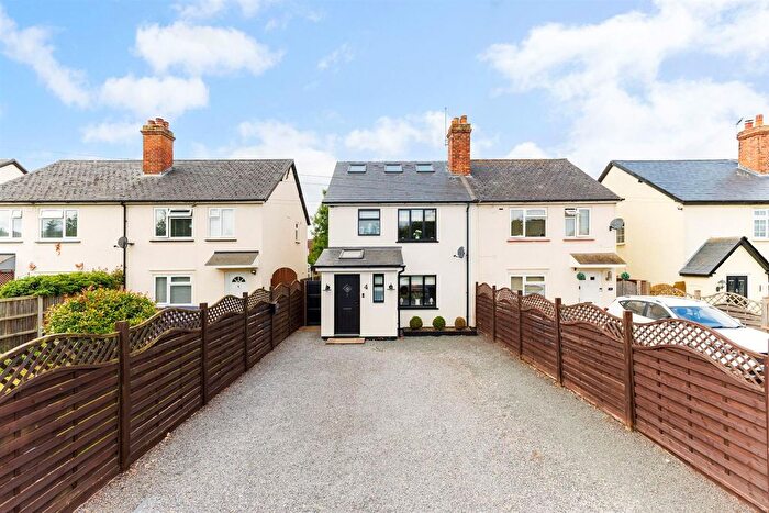 4 Bedroom Semi-Detached House To Rent In Fifield Road, Fifield, SL6