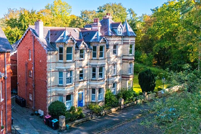 2 Bedroom Apartment For Sale In Park Terrace, Llandrindod Wells, LD1