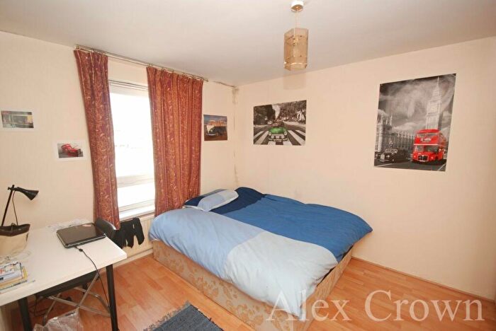 3 Bedroom Flat To Rent In Bavaria Road, Archway, N19