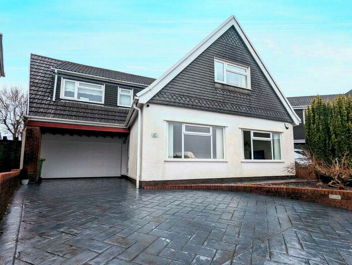 4 Bedroom Detached House To Rent In Penywaun, Efail Isaf, Pontypridd, CF38
