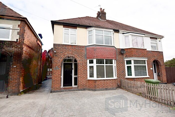 3 Bedroom Semi-Detached House For Sale In Glenfield Avenue, Nuneaton, Warwickshire, CV10