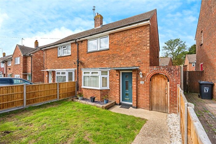2 Bedroom Semi-detached House For Sale In Moorgreen Road, Havant, Hampshire, PO9