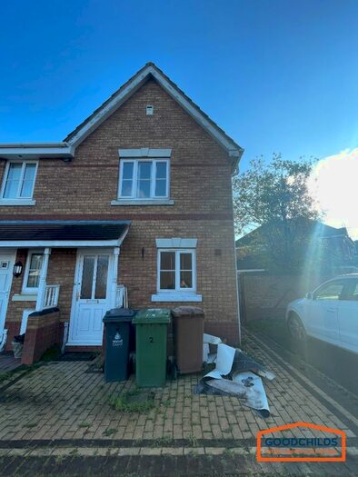2 Bedroom End Of Terrace House To Rent In Burgh Way, Walsall, WS2