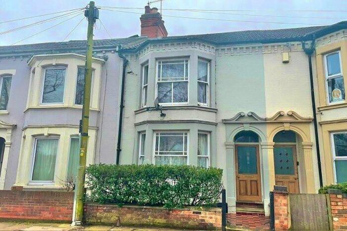 3 Bedroom Property To Rent In St. James Park Road, Northampton, NN5
