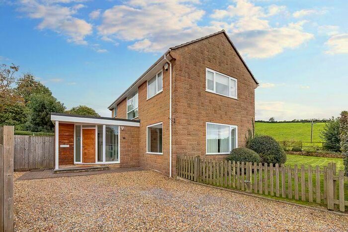 3 Bedroom Detached House To Rent In Chapel Close, Castle Cary, BA7