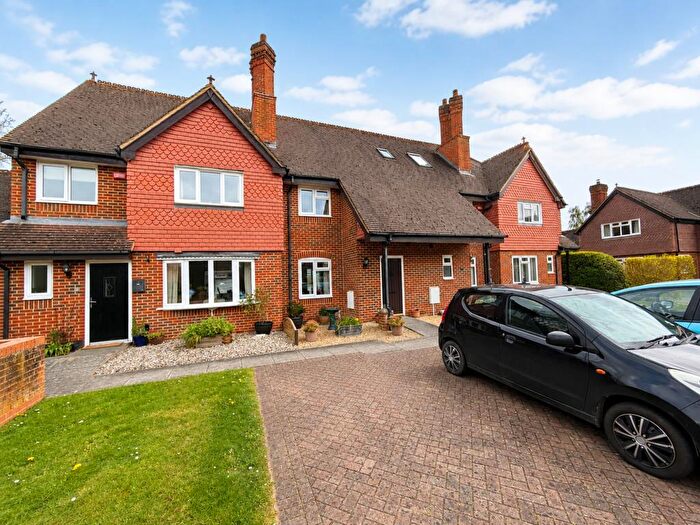 3 Bedroom Terraced House For Sale In Tudor Close, Bramley, RG26