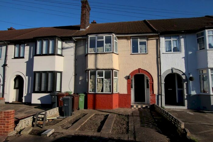 3 Bedroom Terraced House To Rent In Whitebarn Lane, Dagenham, London, RM10