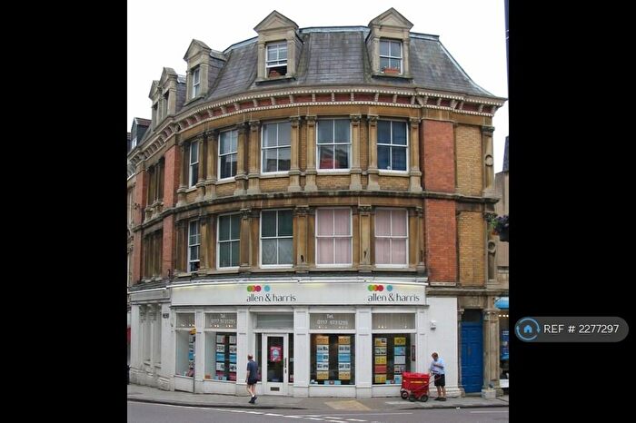 7 Bedroom Flat To Rent In Royal York Crescent, Bristol, BS8