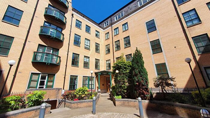 1 Bedroom Apartment To Rent In Bombay House, Whitworth St, M1