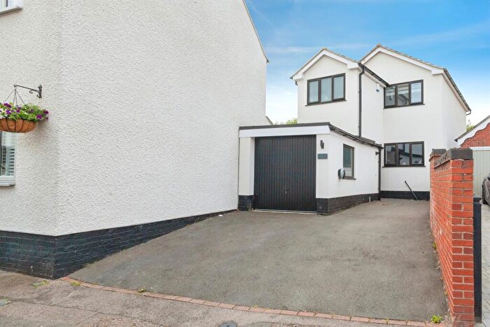 3 Bedroom Detached House For Sale In Chapel Street, Blaby, Leicester, LE8