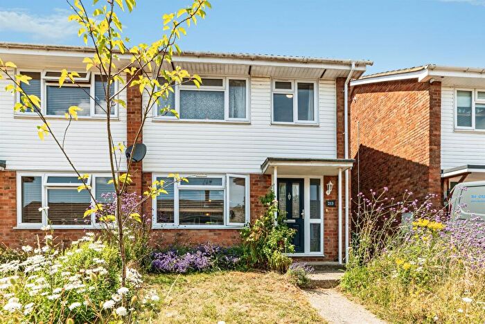 3 Bedroom Semi-Detached House For Sale In Britten Road, Basingstoke, RG22
