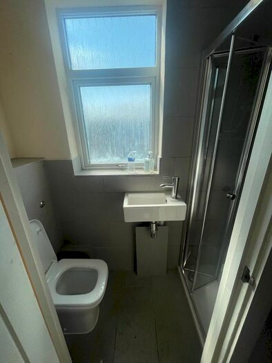 1 Bedroom Flat To Rent In Leagrave Road, Luton, LU4