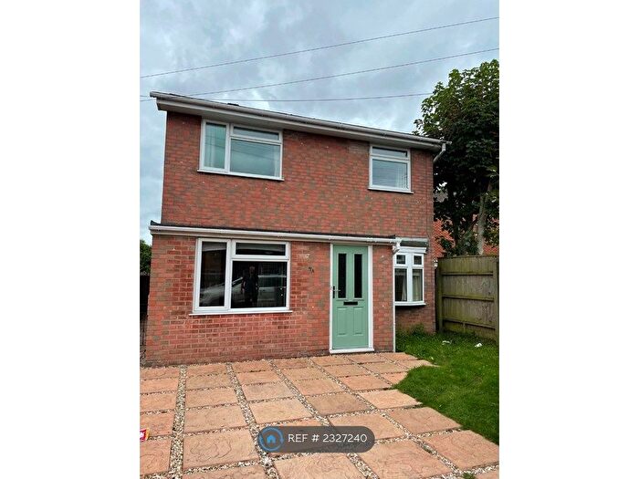 6 Bedroom Detached House To Rent In Cranmer Road, Bournemouth, BH9