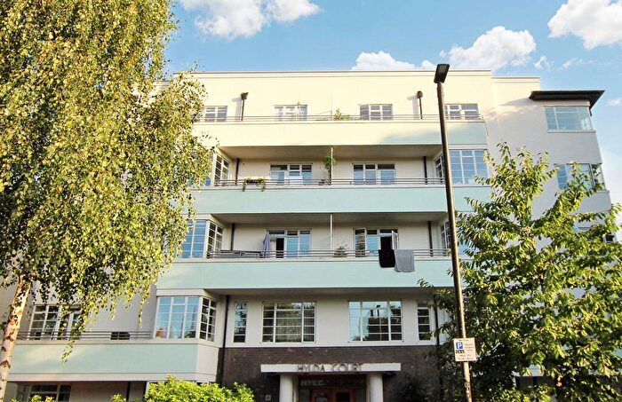 1 Bedroom Flat To Rent In Hylda Court, (), NW5