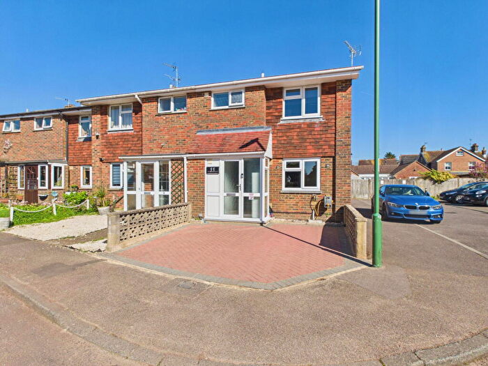 3 Bedroom End Of Terrace House For Sale In Hunters Mead, Partridge Green, Horsham, RH13