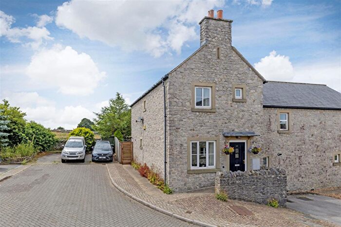 2 Bedroom Semi-Detached House For Sale In Chantry Lane, Tideswell, Buxton, SK17