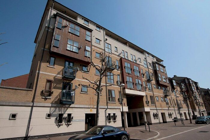 2 Bedroom Flat To Rent In Bowes Lyon Hall, Wesley Avenue, London, E16