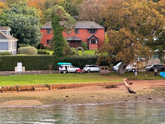 2 Bedroom Detached House To Rent In Fishbourne Lane, Ryde, PO33