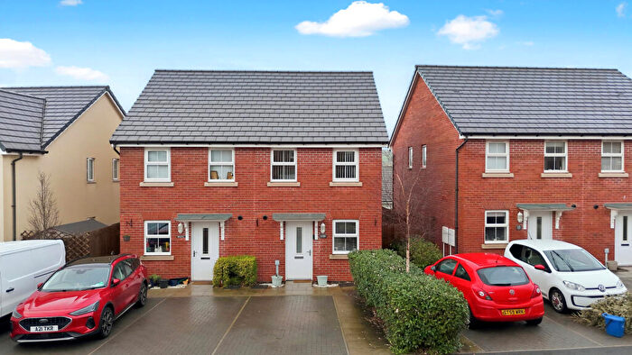 2 Bedroom Semi-Detached House For Sale In Par Drive, Tiverton, EX16