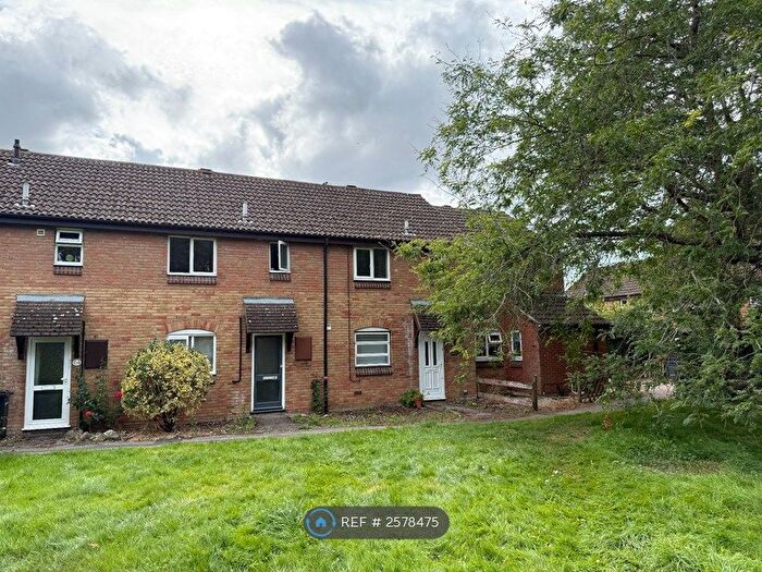 2 Bedroom Terraced House To Rent In Craddock Road, Canterbury, CT1