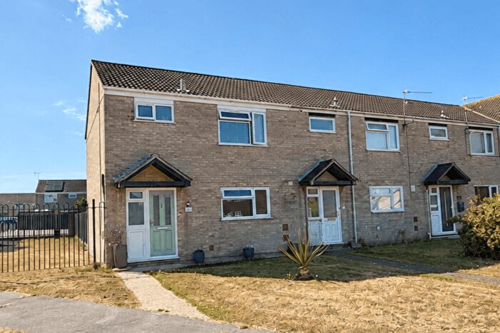 3 Bedroom End Terrace House For Sale In Rumburgh Road, NR32