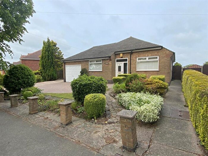 2 Bedroom Bungalow For Sale In Springfield Road, Midway, DE11