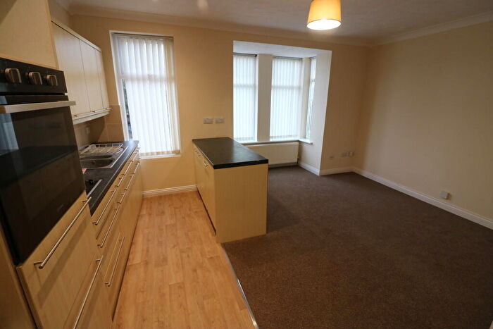 2 Bedroom Apartment To Rent In First Floor, Hull Road, HU4
