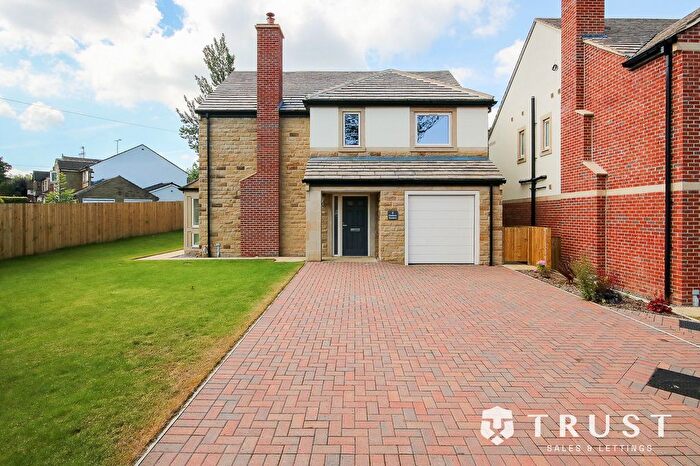 4 Bedroom Detached House For Sale In Duxbury Gardens, Liversedge, WF15