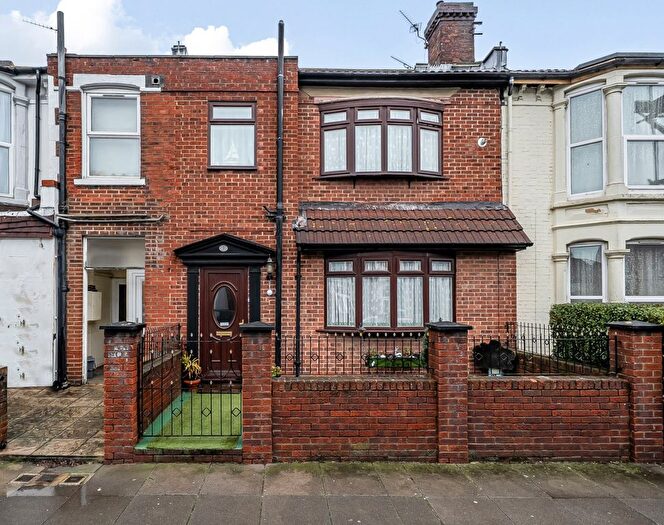4 Bedroom Terraced House For Sale In Chichester Road, Portsmouth, Hampshire, PO2